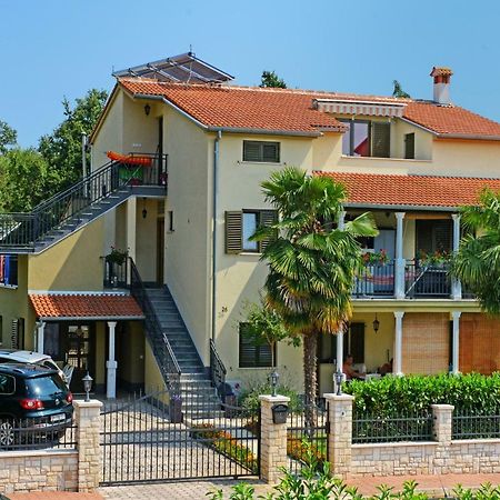Apartments Pilic Rosini エクステリア 写真