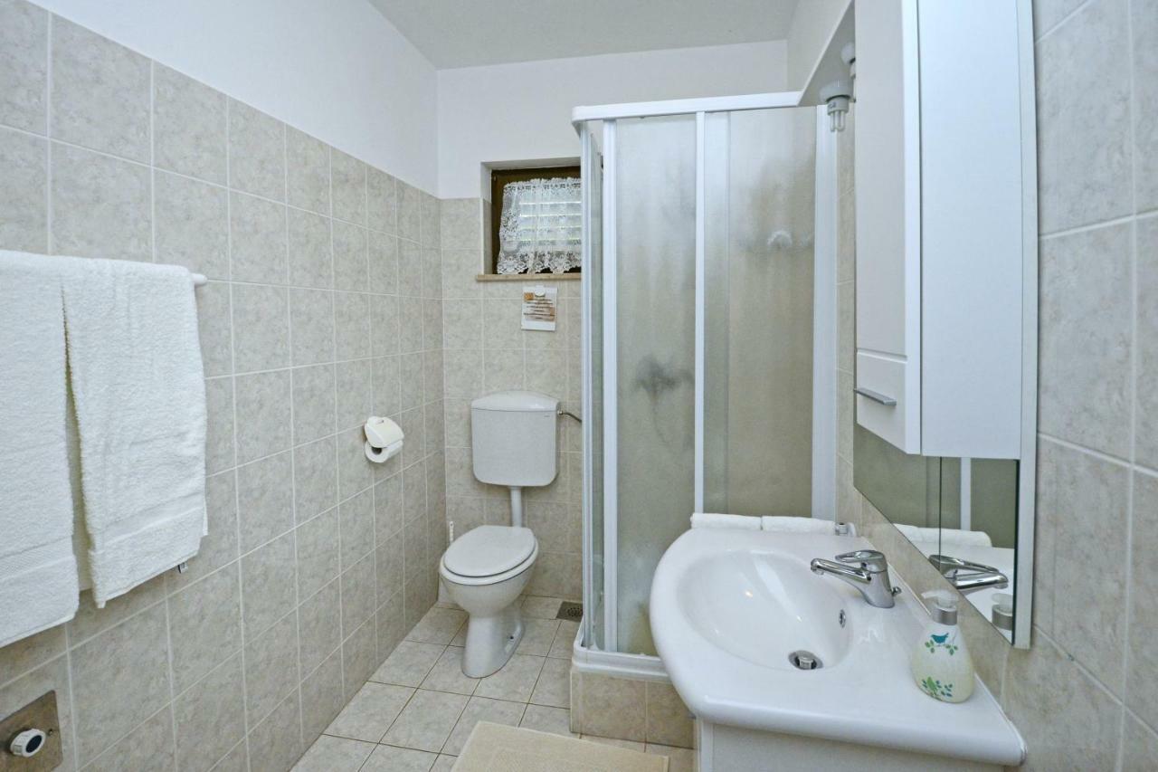Apartments Pilic Rosini エクステリア 写真