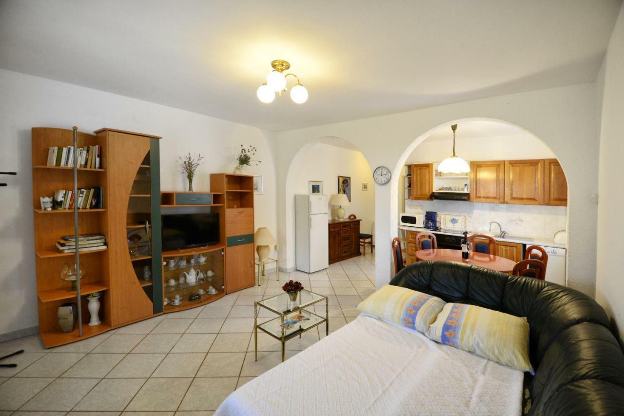 Apartments Pilic Rosini エクステリア 写真