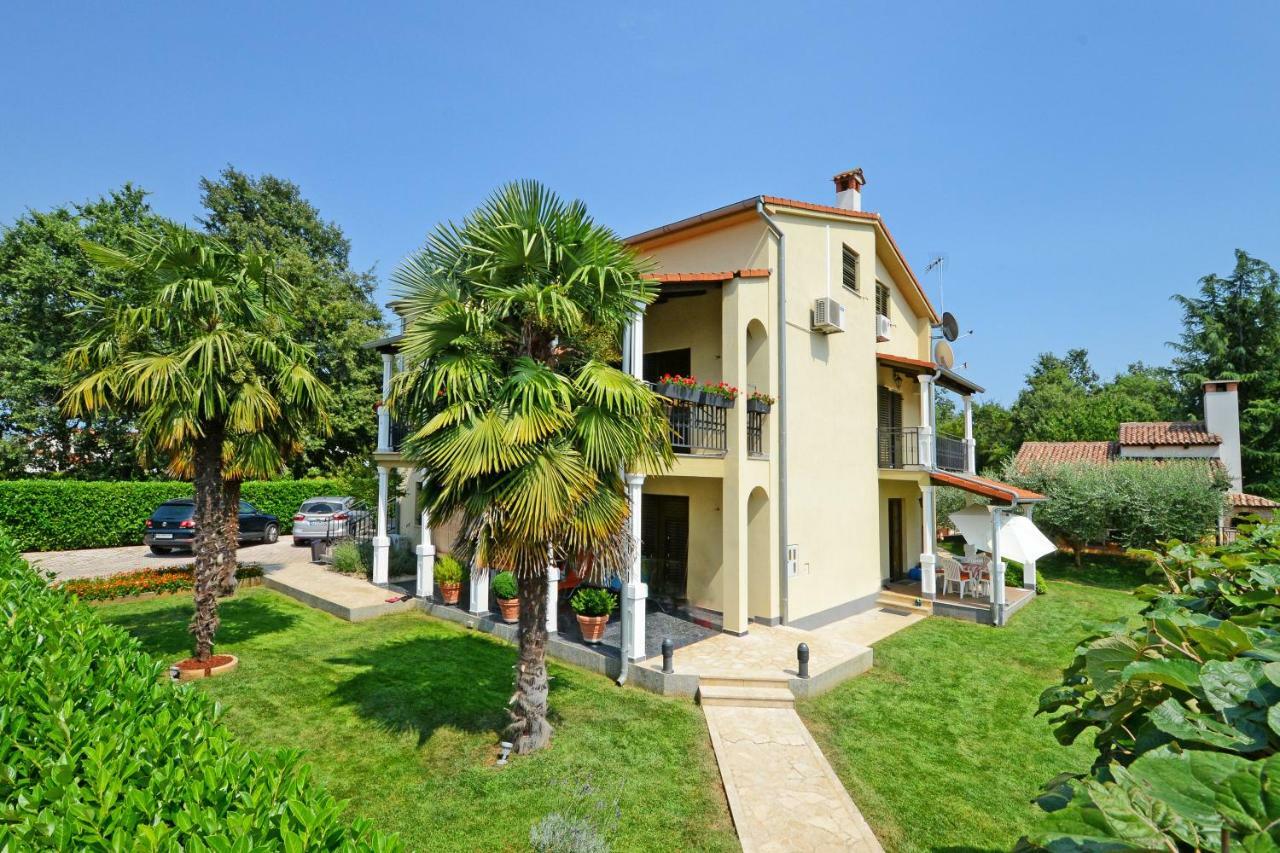 Apartments Pilic Rosini エクステリア 写真